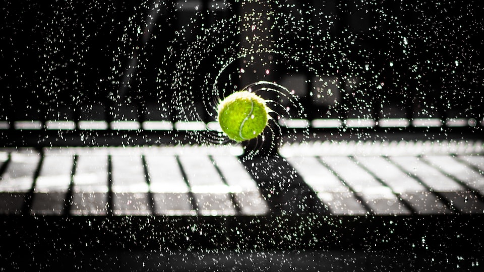 tennis-footfault-detail