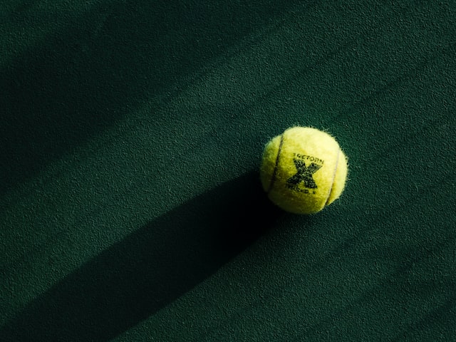Bild eines Tennisschläger-Überzugs mit offiziellem Gewicht